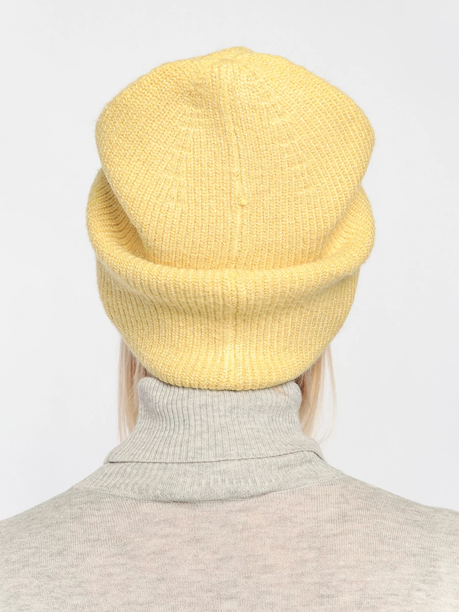 Желтая шапка бини с бисером